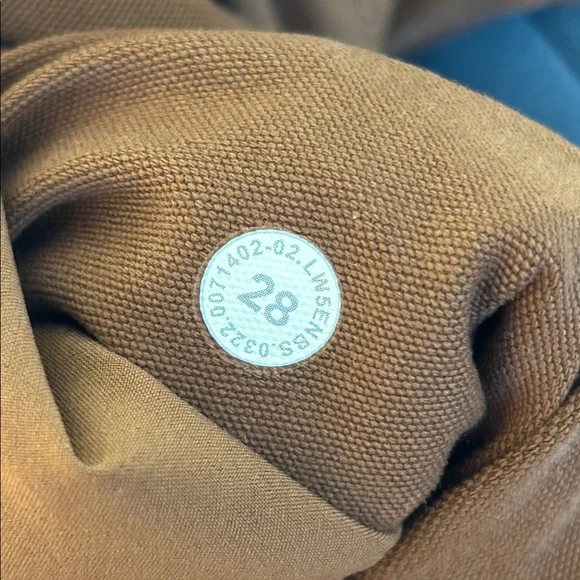 Lululemon Utilitech Cargo Pocket High Rise Crop Pants Brown EUC Size 28 - Picture 4 of 7